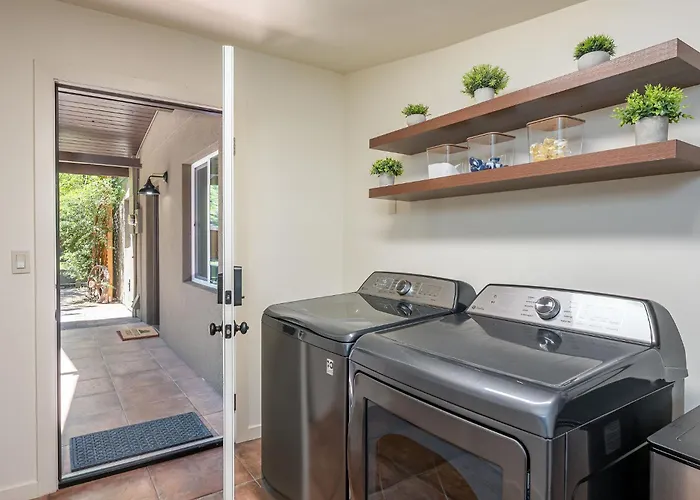 Wellness, Stargazing, Red Rocks Views Ferienhaus