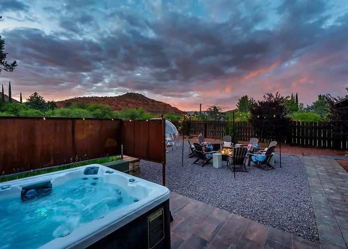 Wellness, Stargazing, Red Rocks Views Ferienhaus *